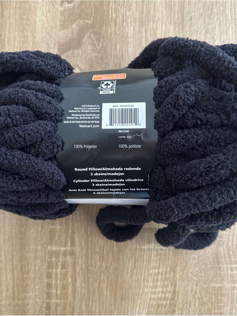 Mainstays Black Plush Arm Knit Throw